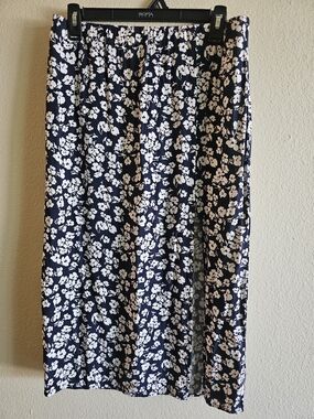 Women’s Navy Blue Floral Midi Skirt -
